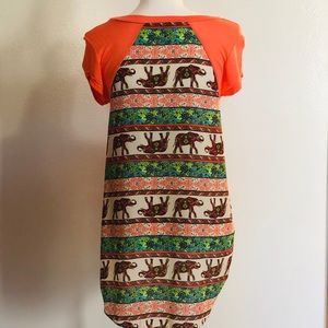 Summer Tunic / T-shirt with elephant detail